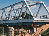 Vozíky kolečka transportní zdvižné plošiny vybavení technologických linek Polsko - 5